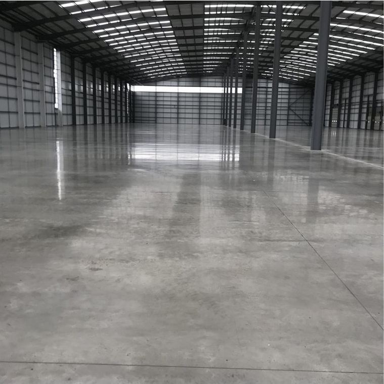 Warehouse floor power floated and finished in bays